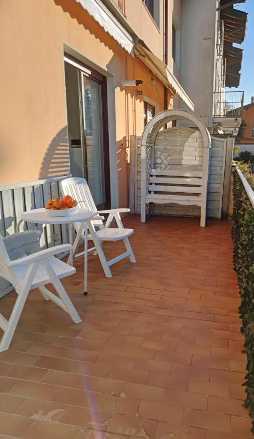 Appartamento Ellen Torbole Sul Garda Exterior foto